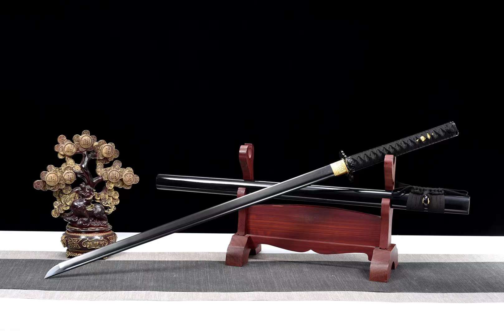The Doku Ekitai Handmade Ninjato Carbon Steel