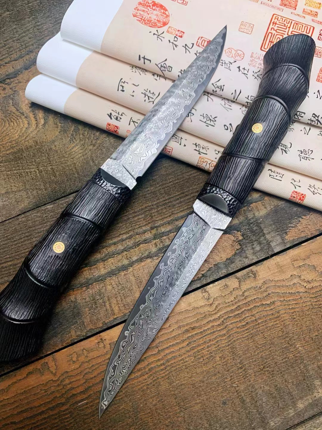 The Orchid Damascus Steel Fixed Blade