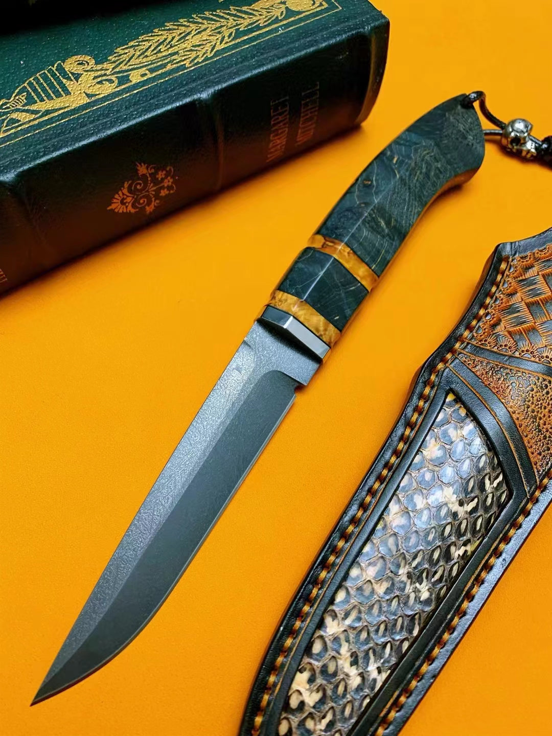 The Shadowless Wootz Damascus Steel Fixed Blade