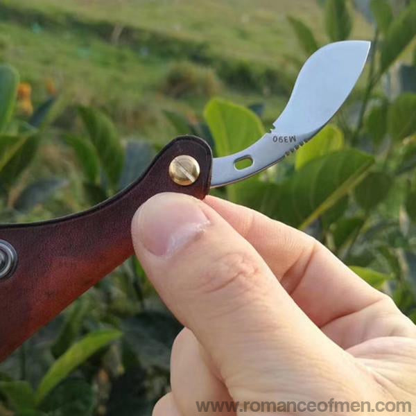 The Mini Kukri M390 Pocket Knife-Romance of Men